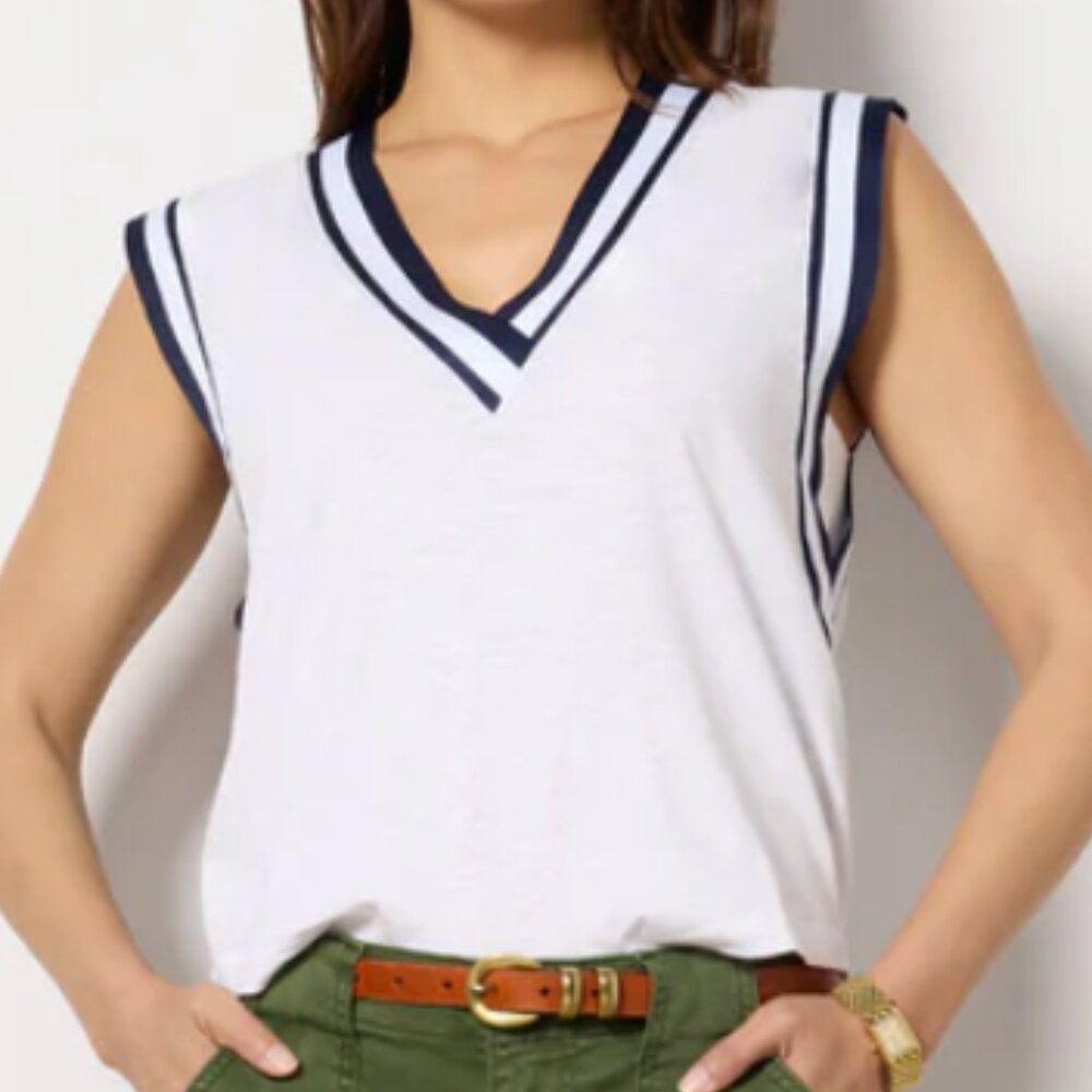 NWT Evereve Callie Varsity V Neck Tank Size M White / Navy
